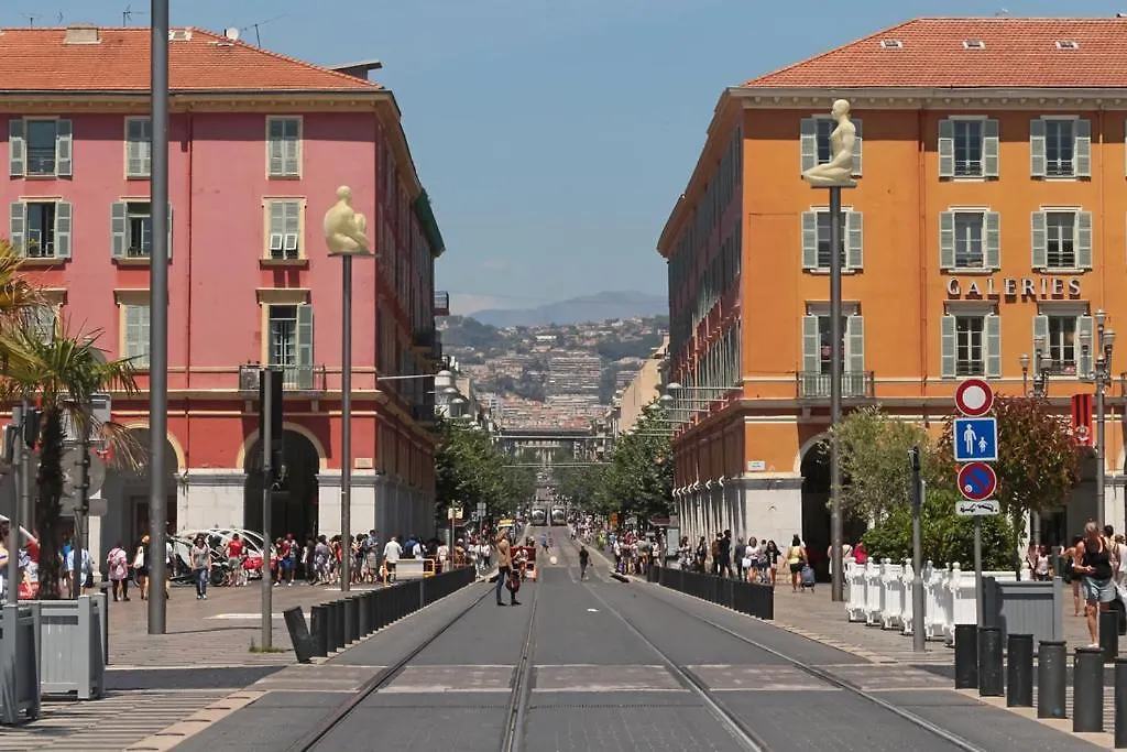 Evasion Romantique Sous Les Toits Au Coeur Du Vieux Nice 0*,