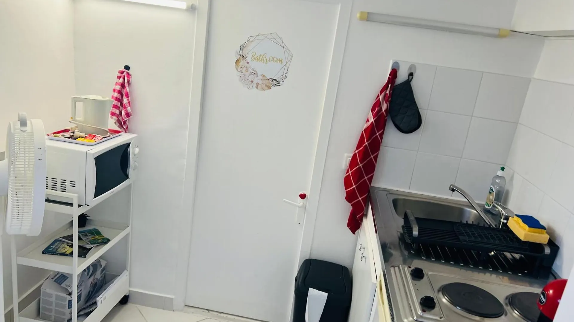 Apartment Evasion Romantique Sous Les Toits Au Coeur Du Vieux Nice